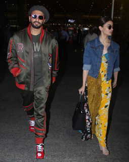 Alia Bhatt feet photo thumbnail