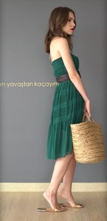 Duygu Özaslan feet photo thumbnail