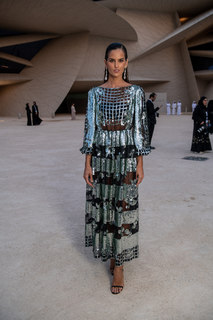 Izabel Goulart feet photo thumbnail