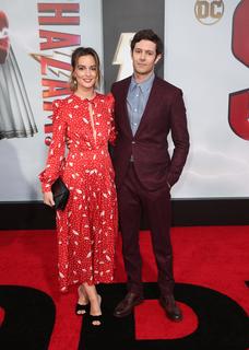 Leighton Meester feet photo thumbnail