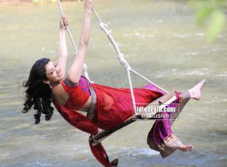 Kajal Aggarwal feet photo thumbnail