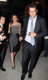 Mariska Hargitay feet photo thumbnail