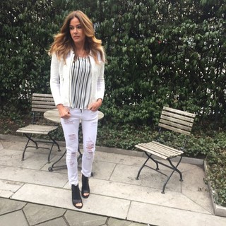 Kelly Bensimon feet photo thumbnail