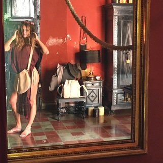 Kelly Bensimon feet photo thumbnail