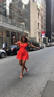 Kelly Bensimon feet photo thumbnail