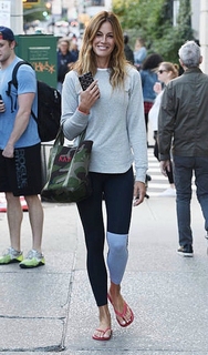 Kelly Bensimon feet photo thumbnail