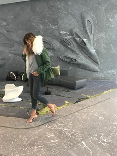 Kelly Bensimon feet photo thumbnail
