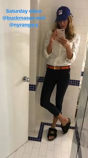 Kelly Bensimon feet photo thumbnail