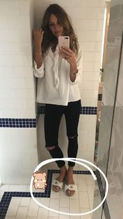 Kelly Bensimon feet photo thumbnail