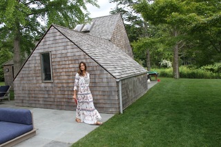 Kelly Bensimon feet photo thumbnail