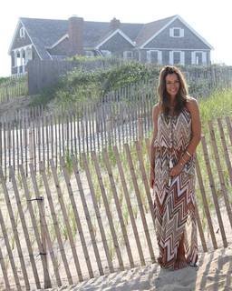 Kelly Bensimon feet photo thumbnail