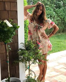 Kelly Bensimon feet photo thumbnail
