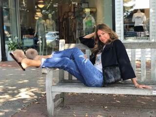 Kelly Bensimon feet photo thumbnail