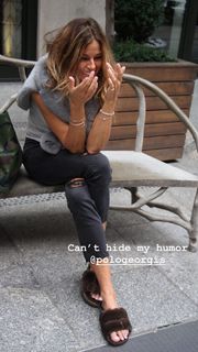 Kelly Bensimon feet photo thumbnail