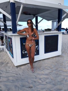 Kelly Bensimon feet photo thumbnail