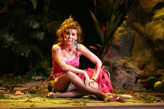 Athina Oikonomakou feet photo thumbnail