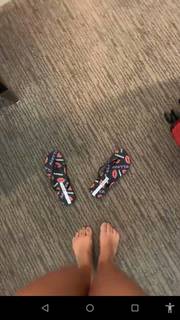 Anitta feet photo thumbnail