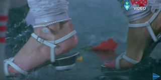 Kajal Aggarwal feet photo thumbnail