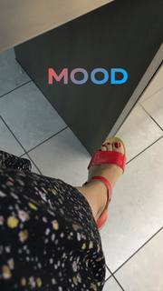 Kim Raver feet photo thumbnail