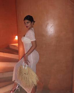 Kylie Jenner feet photo thumbnail