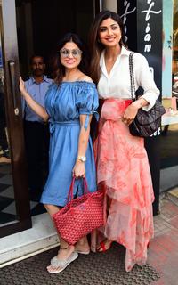 Shilpa Shetty Kundra feet photo thumbnail