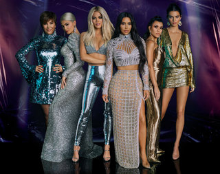 Khloé Kardashian feet photo thumbnail