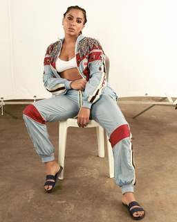 Anitta feet photo thumbnail