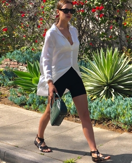 Irina Shayk feet photo thumbnail