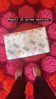 Federica Fontana feet photo thumbnail