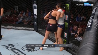 Michelle Waterson feet photo thumbnail