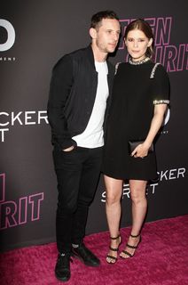Kate Mara feet photo thumbnail