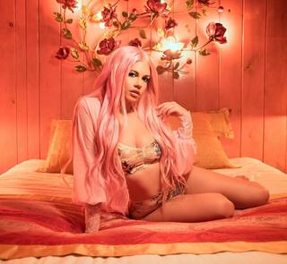 Chanel West Coast feet photo thumbnail