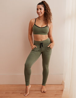 Aly Raisman feet photo thumbnail