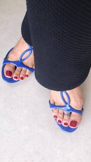 Alaine Crissiê feet photo thumbnail