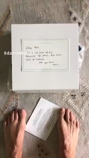 Elle Macpherson feet photo thumbnail