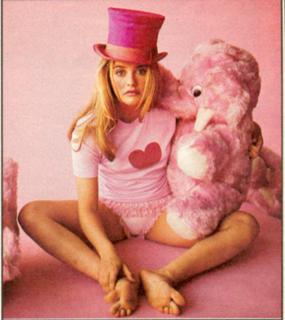 Alicia Silverstone feet photo thumbnail