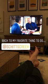 Amy Robach feet photo thumbnail
