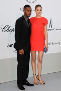 Doutzen Kroes feet photo thumbnail