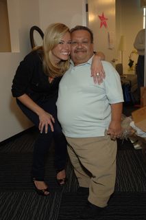 Chelsea Handler feet photo thumbnail