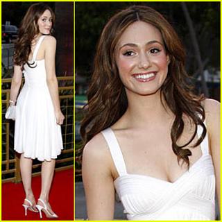 Emmy Rossum feet photo thumbnail