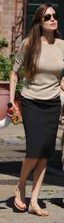 Angelina Jolie feet photo thumbnail