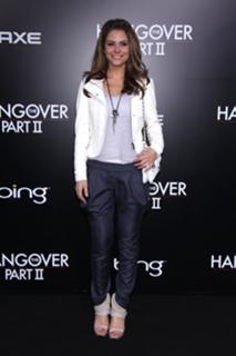Maria Menounos feet photo thumbnail