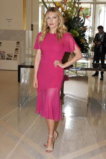Katheryn Winnick feet photo thumbnail