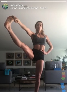 Grazi Massafera feet photo thumbnail