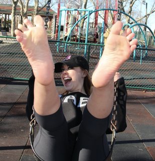 Rebecca Berardi feet photo thumbnail