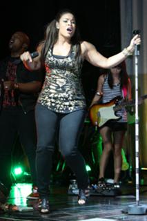 Jordin Sparks feet photo thumbnail