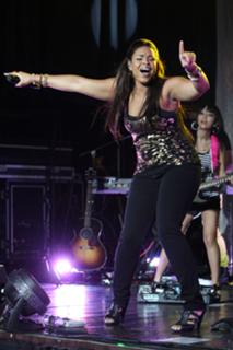 Jordin Sparks feet photo thumbnail