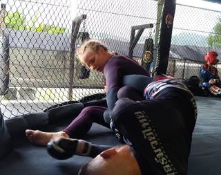 Valentina Shevchenko feet photo thumbnail