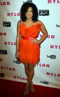 Jordin Sparks feet photo thumbnail