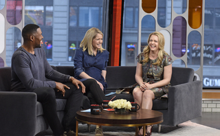 Melissa Joan Hart feet photo thumbnail